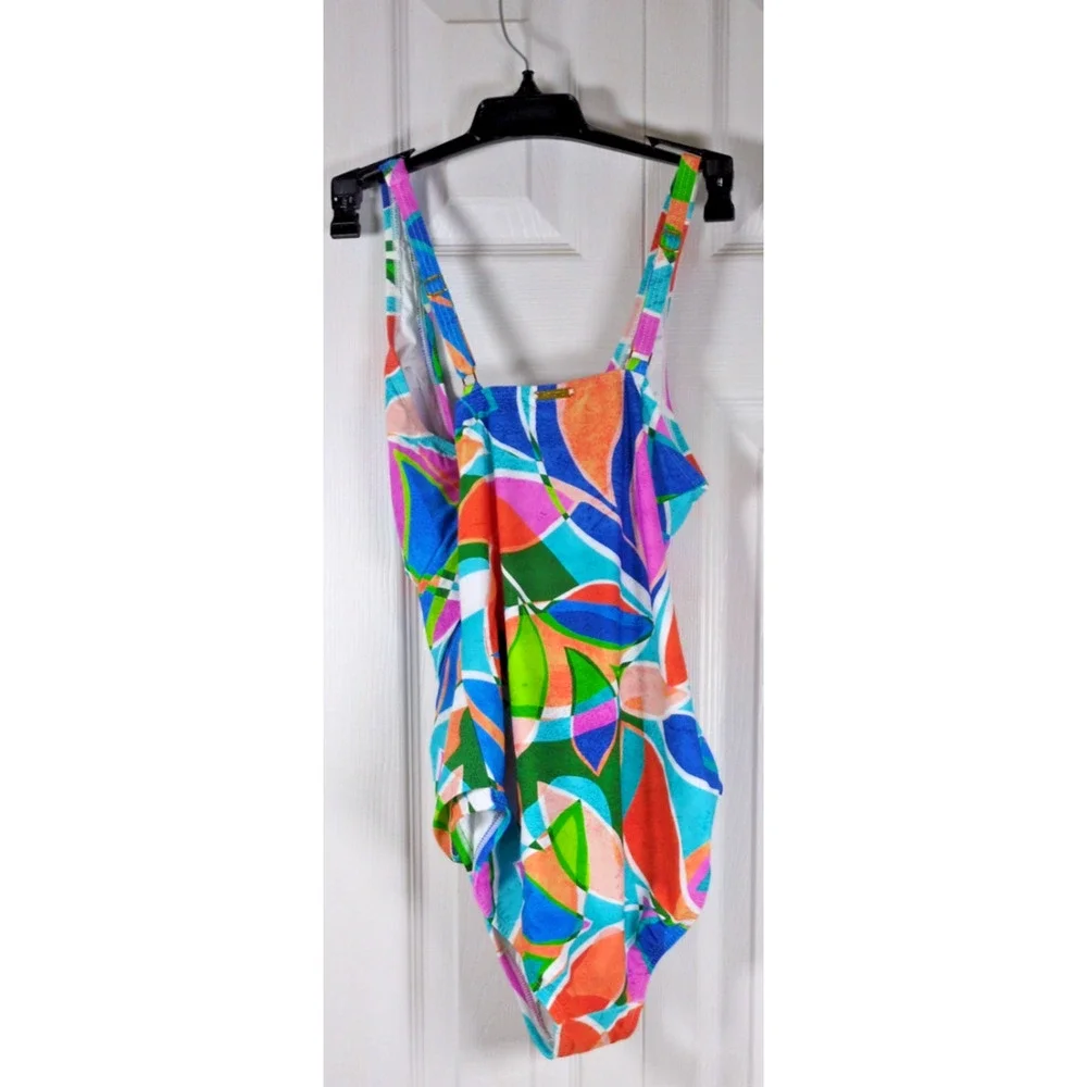 Beyond Control Womens One Piece Swimsuit Multicolor Geometric Abstract Size 6